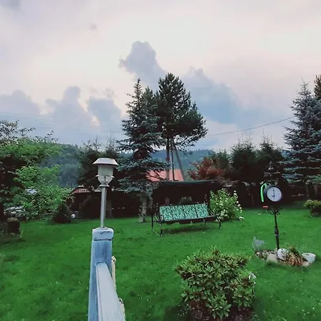 Iryna ірина Country house Tukhlya