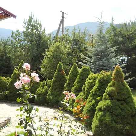 Iryna ірина Country house Tukhlya