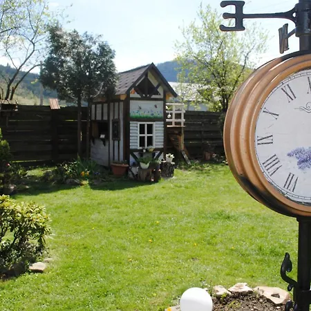 Iryna ірина Séjour à la campagne Tukhlya